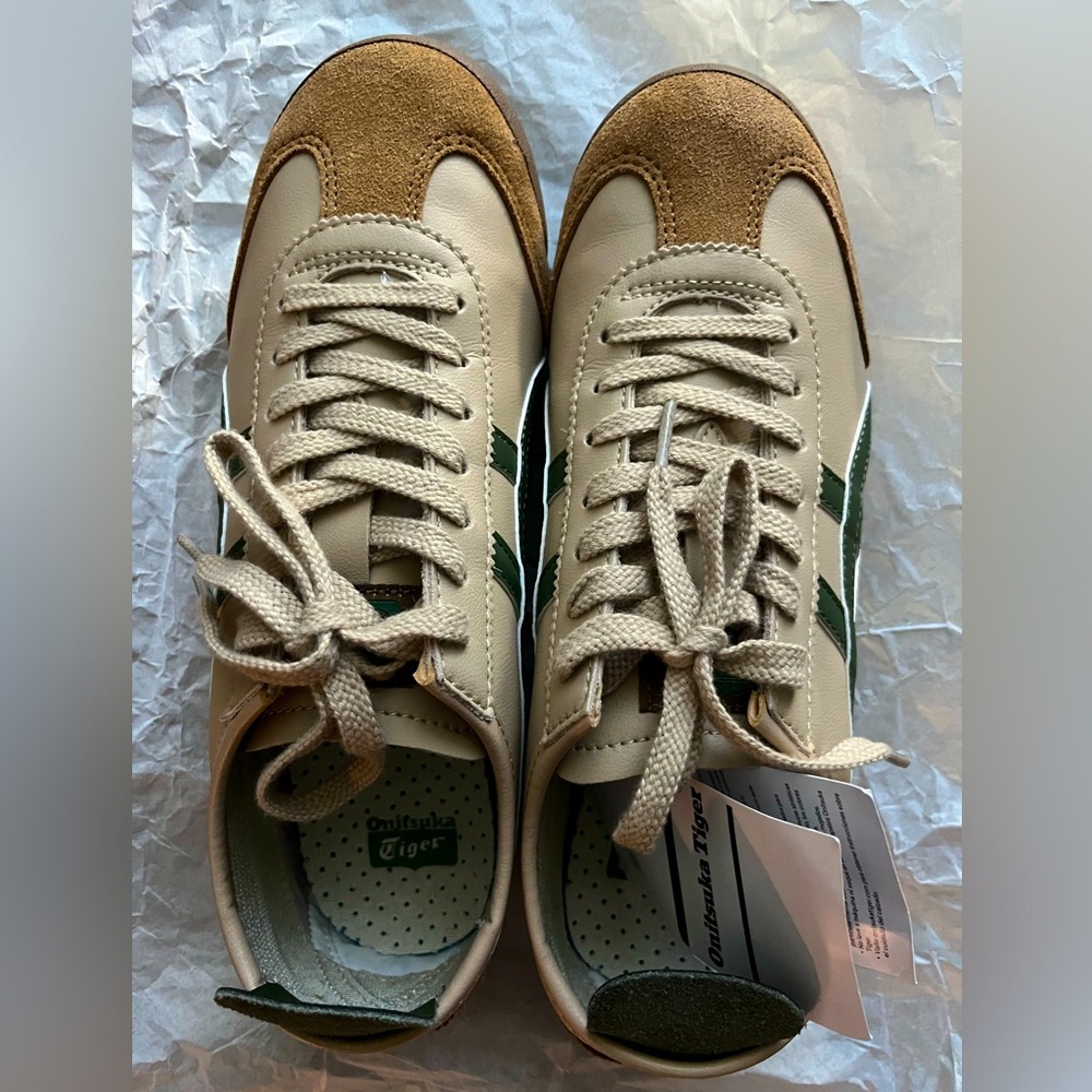 Onitsuka Tiger Mexico 66 by ASICS